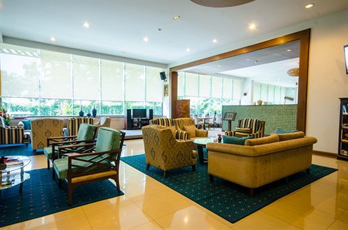 Rimkhobfa Urban Resort Банкок Екстериор снимка
